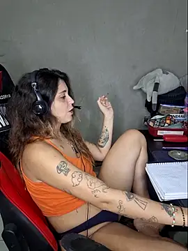 Snapshot of luuhcat09 chatting on March 2026 01:55:02 AM luuhcat09 online show from March 2026 01:55:02 AM