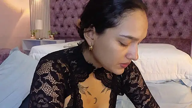 Snapshot of EMILYY_FOXY chatting on November 2025 07:07:02 PM EMILYY FOXY online show from November 2025 07:07:02 PM