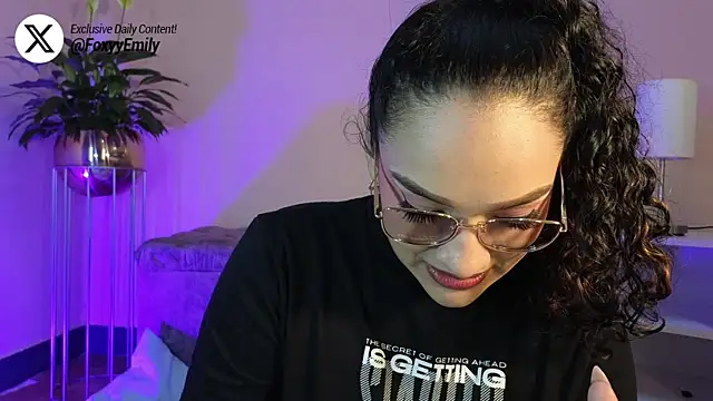 EMILYY FOXY online show from April 2026 02:07:02 PM