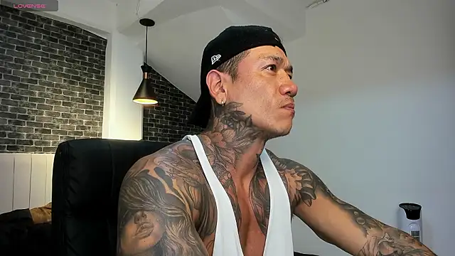 Snapshot of Dantesuarez28 chatting on February 2026 08:30:02 AM Dantesuarez28 online show from February 2026 08:30:02 AM