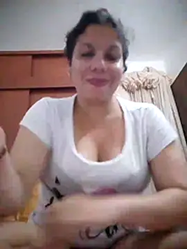 Carliina Soussa online show from March 2026 11:33:01 PM