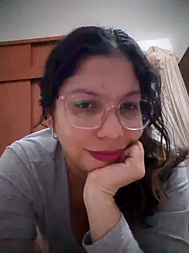 Carliina Soussa online show from March 2026 11:43:01 PM