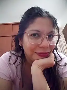 Carliina Soussa online show from May 2026 10:40:02 PM