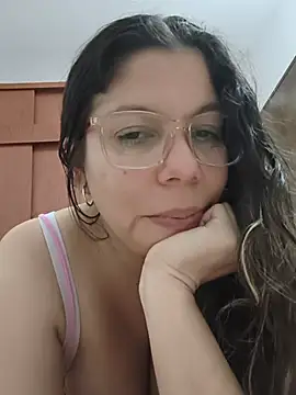 Carliina Soussa online show from July 2026 01:23:02 AM