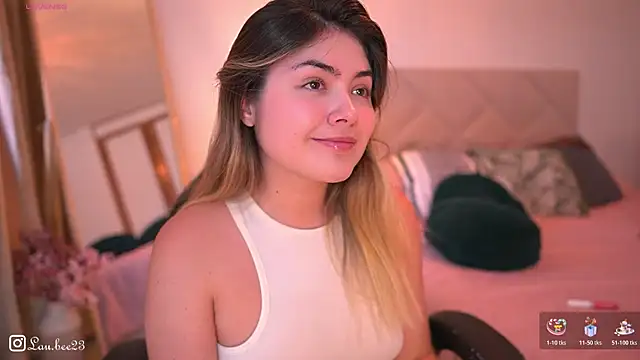 Snapshot of Lau_Bee chatting on January 2026 07:07:02 PM Lau Bee online show from January 2026 07:07:02 PM