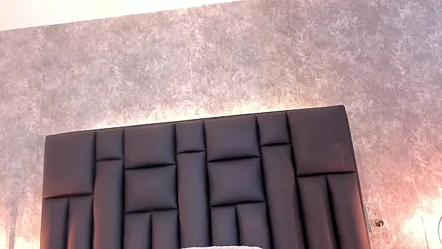 Snapshot of laura_smith33 chatting on March 2025 02:33:02 PM laura smith33 online show from March 2025 02:33:02 PM