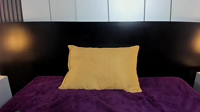 liz goth online show from January 2025 12:33:02 PM