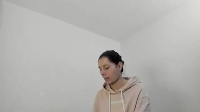 Nathaly love96 online show from January 2025 06:52:01 PM