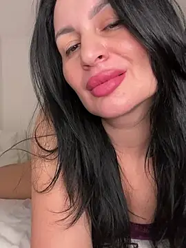 Helena7077 online show from February 2026 04:53:02 AM