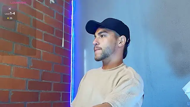 Leandro valenzuela online show from December 2025 09:21:02 PM