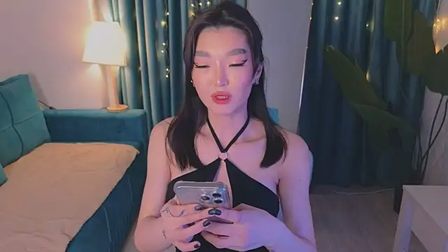 Snapshot of AudreyMell chatting on February 2025 03:21:01 PM AudreyMell online show from February 2025 03:21:01 PM