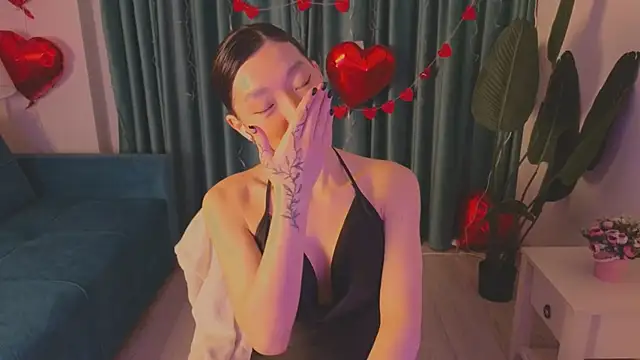 Snapshot of AudreyMell chatting on February 2025 02:48:02 PM AudreyMell online show from February 2025 02:48:02 PM