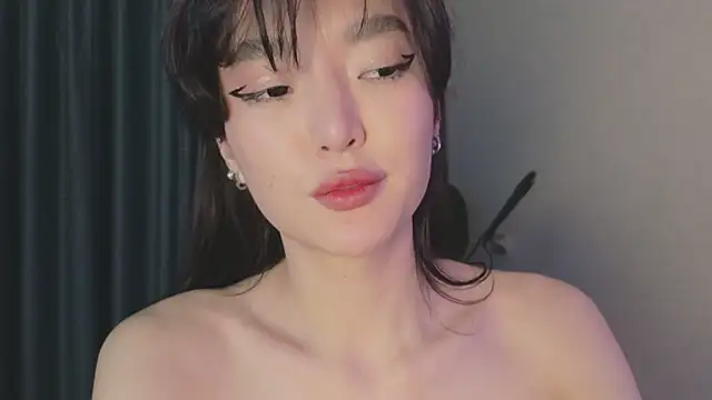 Snapshot of AudreyMell chatting on February 2025 09:04:01 PM AudreyMell online show from February 2025 09:04:01 PM