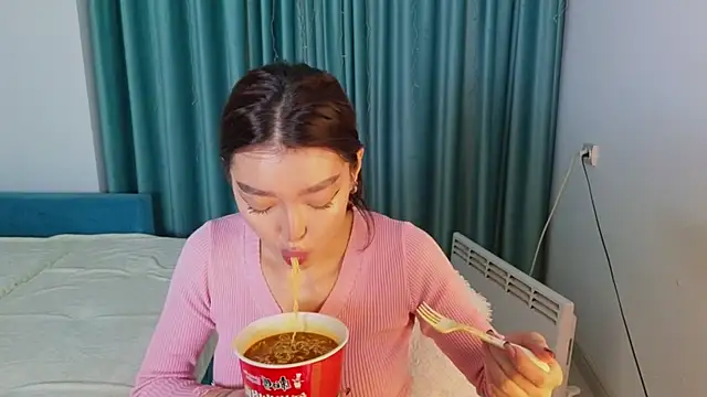 Snapshot of AudreyMell chatting on October 2025 02:06:02 PM AudreyMell online show from October 2025 02:06:02 PM