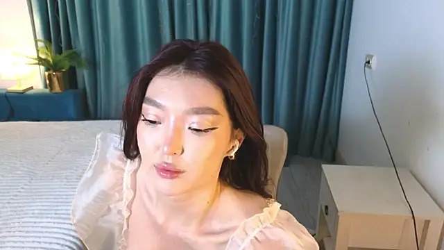 Snapshot of AudreyMell chatting on November 2025 03:28:02 PM AudreyMell online show from November 2025 03:28:02 PM