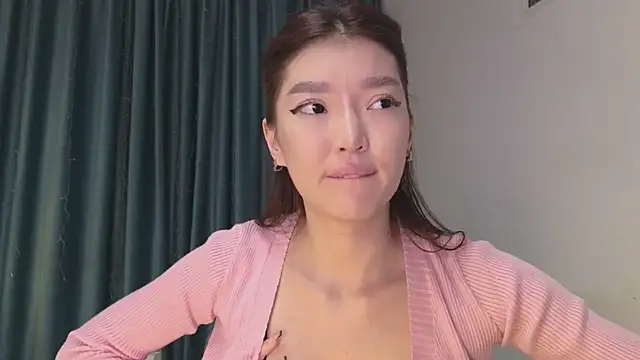 Snapshot of AudreyMell chatting on December 2025 01:05:02 PM AudreyMell online show from December 2025 01:05:02 PM