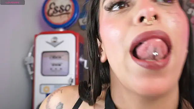 miss collins online show from July 2026 07:05:01 PM