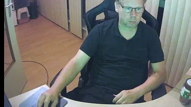 Snapshot of kinkyslet8 chatting on September 2025 08:22:01 PM kinkyslet8 online show from September 2025 08:22:01 PM