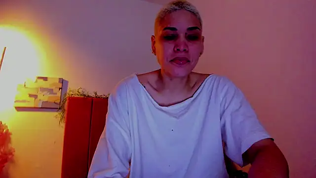 Charlee pink online show from April 2026 04:43:02 PM