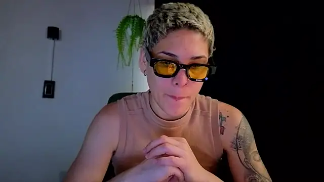 Charlee pink online show from July 2026 04:35:02 PM