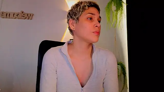 Charlee pink online show from July 2026 05:26:02 PM