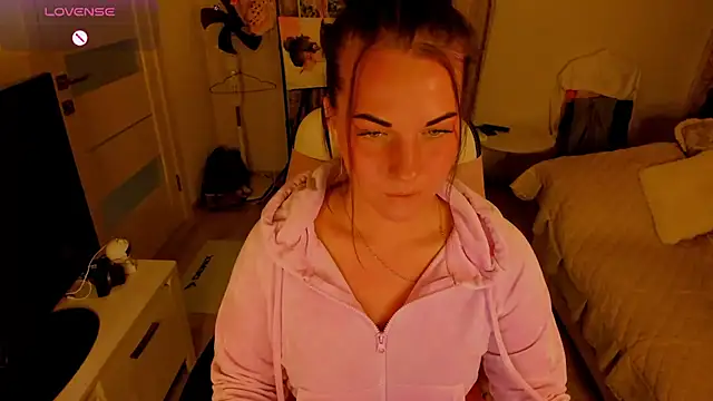 masha19981 online show from October 2025 06:52:02 PM