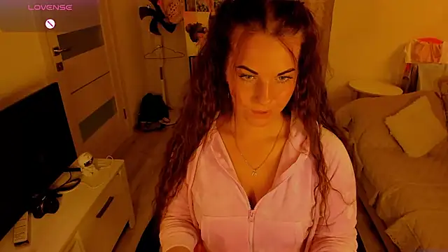 masha19981 online show from October 2025 04:51:01 PM