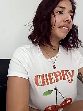 LucyMartelli online show from February 2025 07:51:01 PM