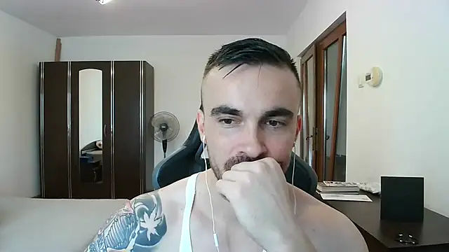 Snapshot of mu5clemania2 chatting on December 2025 11:15:01 AM mu5clemania2 online show from December 2025 11:15:01 AM