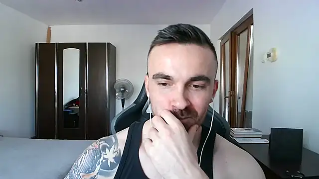 Snapshot of mu5clemania2 chatting on December 2025 12:33:02 PM mu5clemania2 online show from December 2025 12:33:02 PM