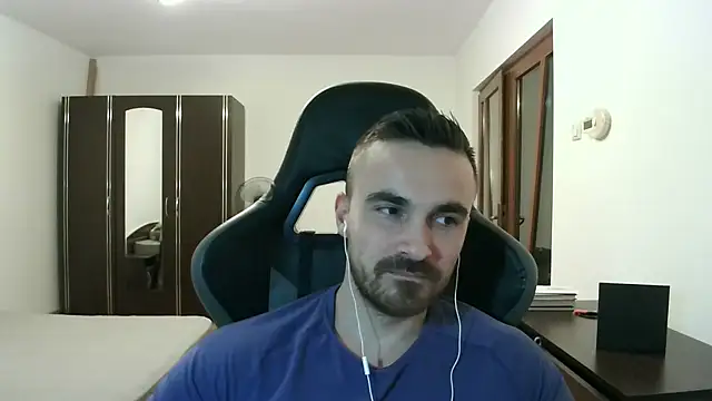 Snapshot of mu5clemania2 chatting on January 2026 08:14:02 PM mu5clemania2 online show from January 2026 08:14:02 PM