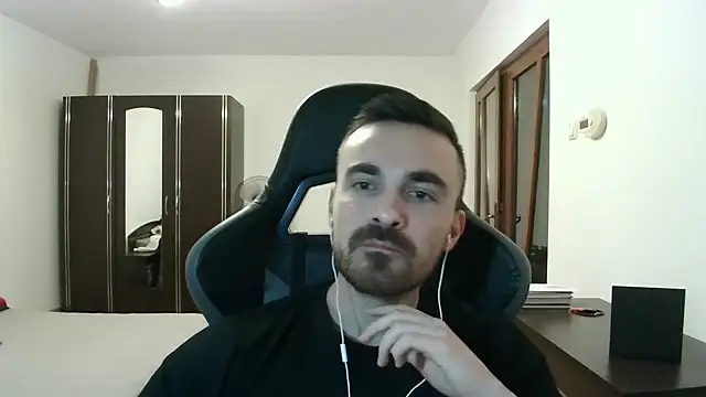 Snapshot of mu5clemania2 chatting on January 2026 07:40:01 PM mu5clemania2 online show from January 2026 07:40:01 PM