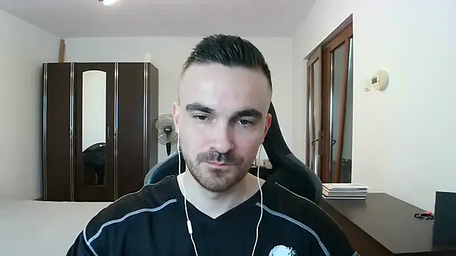 Snapshot of mu5clemania2 chatting on February 2026 08:40:02 AM mu5clemania2 online show from February 2026 08:40:02 AM