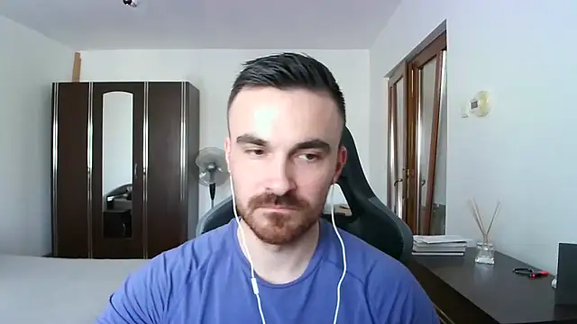 Snapshot of mu5clemania2 chatting on February 2026 01:07:02 PM mu5clemania2 online show from February 2026 01:07:02 PM