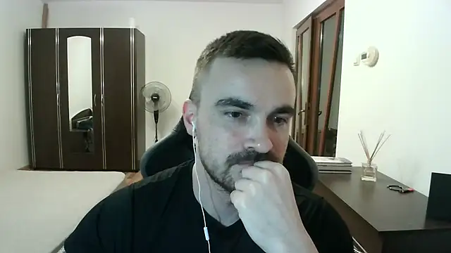 Snapshot of mu5clemania2 chatting on March 2026 08:38:02 PM mu5clemania2 online show from March 2026 08:38:02 PM