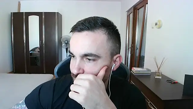 Snapshot of mu5clemania2 chatting on March 2026 08:44:02 AM mu5clemania2 online show from March 2026 08:44:02 AM