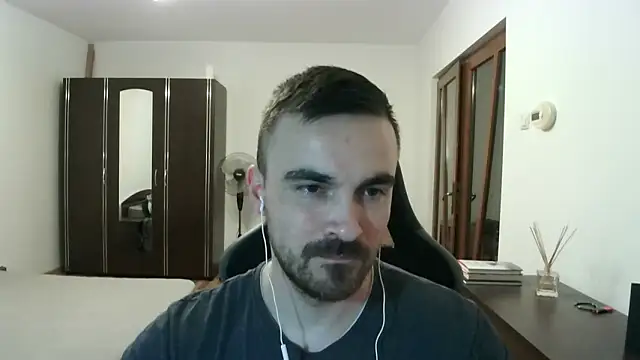 Snapshot of mu5clemania2 chatting on March 2026 08:02:02 PM mu5clemania2 online show from March 2026 08:02:02 PM