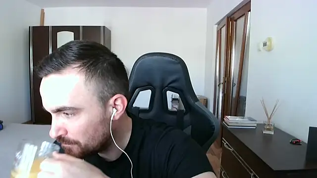 Snapshot of mu5clemania2 chatting on March 2026 11:49:01 AM mu5clemania2 online show from March 2026 11:49:01 AM