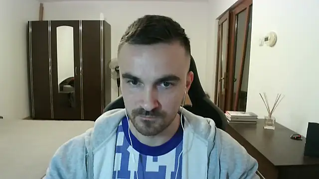 Snapshot of mu5clemania2 chatting on March 2026 05:29:02 PM mu5clemania2 online show from March 2026 05:29:02 PM