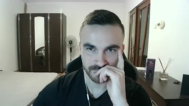 Snapshot of mu5clemania2 chatting on March 2026 08:24:01 PM mu5clemania2 online show from March 2026 08:24:01 PM