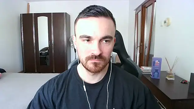 Snapshot of mu5clemania2 chatting on March 2026 09:57:01 AM mu5clemania2 online show from March 2026 09:57:01 AM