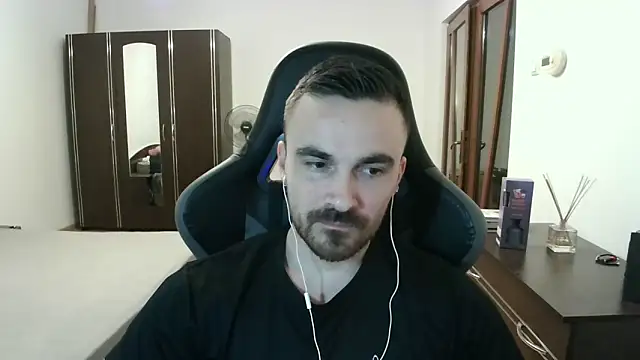 Snapshot of mu5clemania2 chatting on March 2026 06:46:02 PM mu5clemania2 online show from March 2026 06:46:02 PM