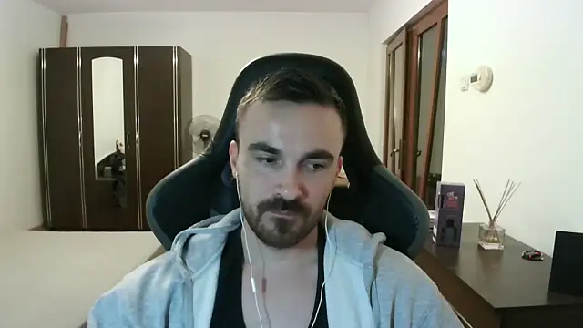 Snapshot of mu5clemania2 chatting on March 2026 08:31:01 PM mu5clemania2 online show from March 2026 08:31:01 PM