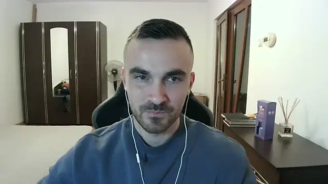 Snapshot of mu5clemania2 chatting on April 2026 05:29:01 PM mu5clemania2 online show from April 2026 05:29:01 PM