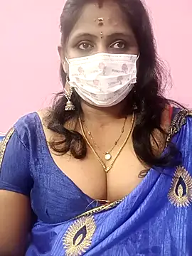 Snapshot of rithikka chatting on November 2025 05:26:01 PM rithikka online show from November 2025 05:26:01 PM