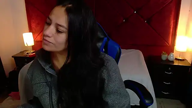 Julietacollins06 online show from January 2026 01:26:02 PM