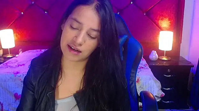 Snapshot of Julietacollins06 chatting on April 2026 01:13:02 PM Julietacollins06 online show from April 2026 01:13:02 PM