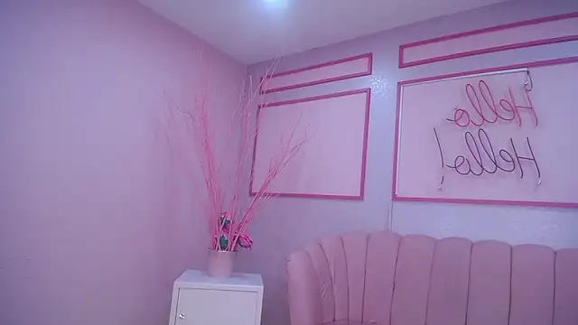 Snapshot of channel_blonde_a chatting on January 2025 08:50:01 PM channel blonde a online show from January 2025 08:50:01 PM