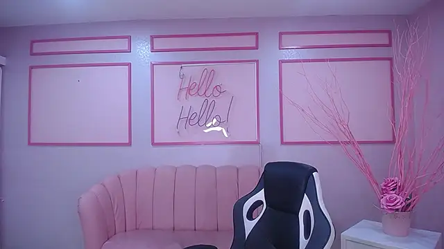 Snapshot of channel_blonde_a chatting on February 2025 09:08:02 PM channel blonde a online show from February 2025 09:08:02 PM