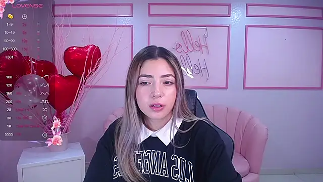 Snapshot of channel_blonde_a chatting on February 2025 04:29:01 PM channel blonde a online show from February 2025 04:29:01 PM